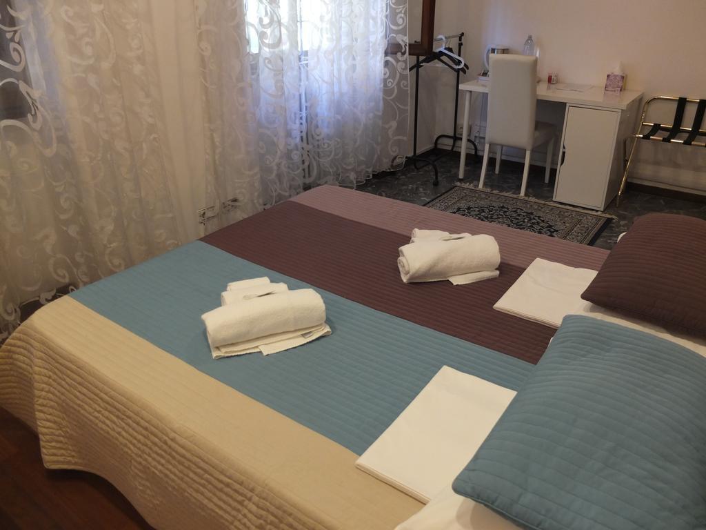 Maxim Rooms Ρώμη Εξωτερικό φωτογραφία