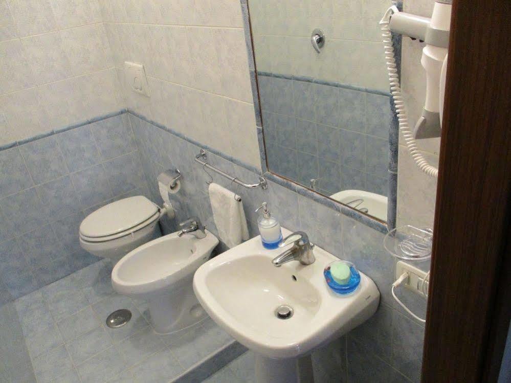 Maxim Rooms Ρώμη Εξωτερικό φωτογραφία