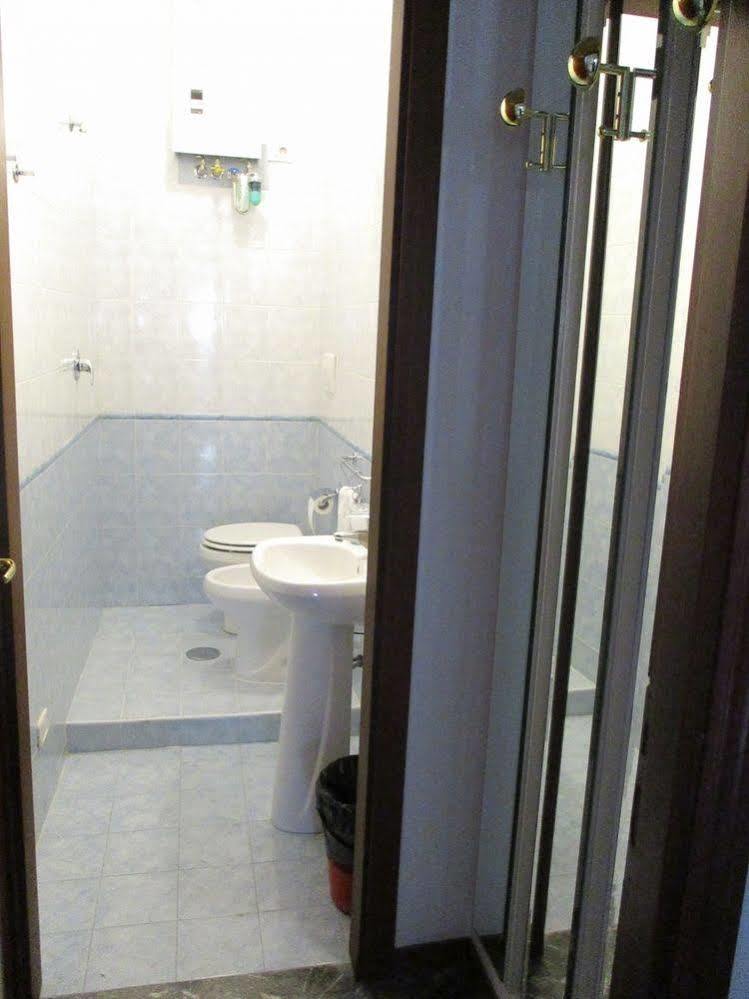 Maxim Rooms Ρώμη Εξωτερικό φωτογραφία