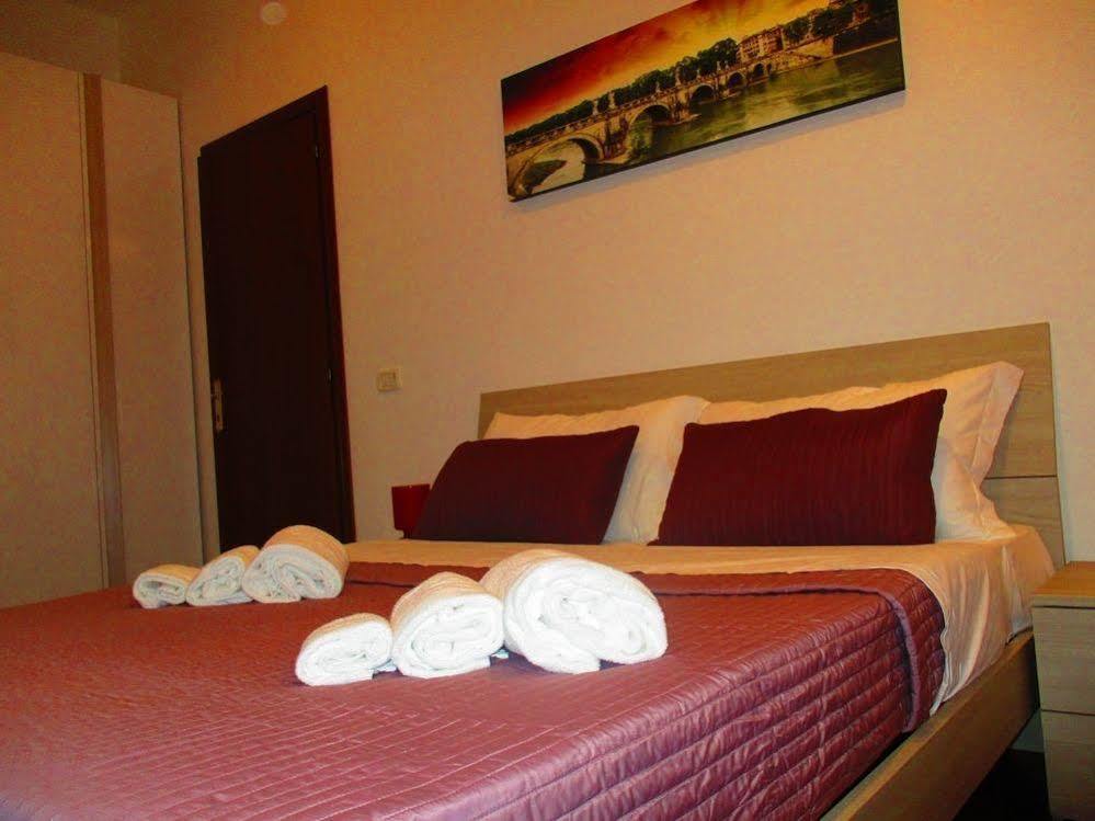 Maxim Rooms Ρώμη Εξωτερικό φωτογραφία