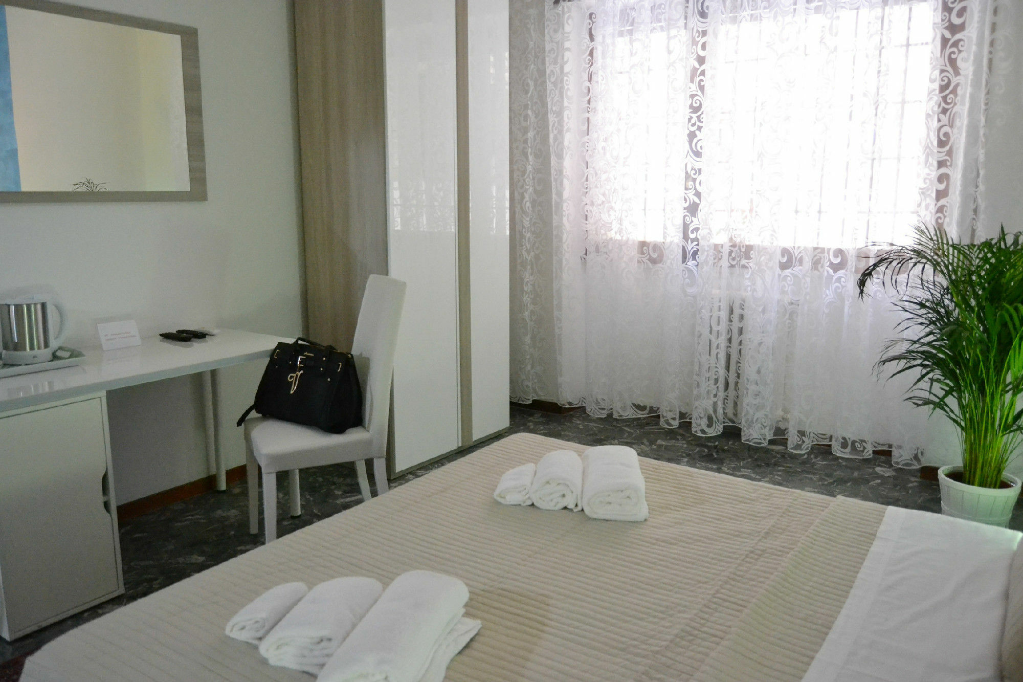 Maxim Rooms Ρώμη Εξωτερικό φωτογραφία
