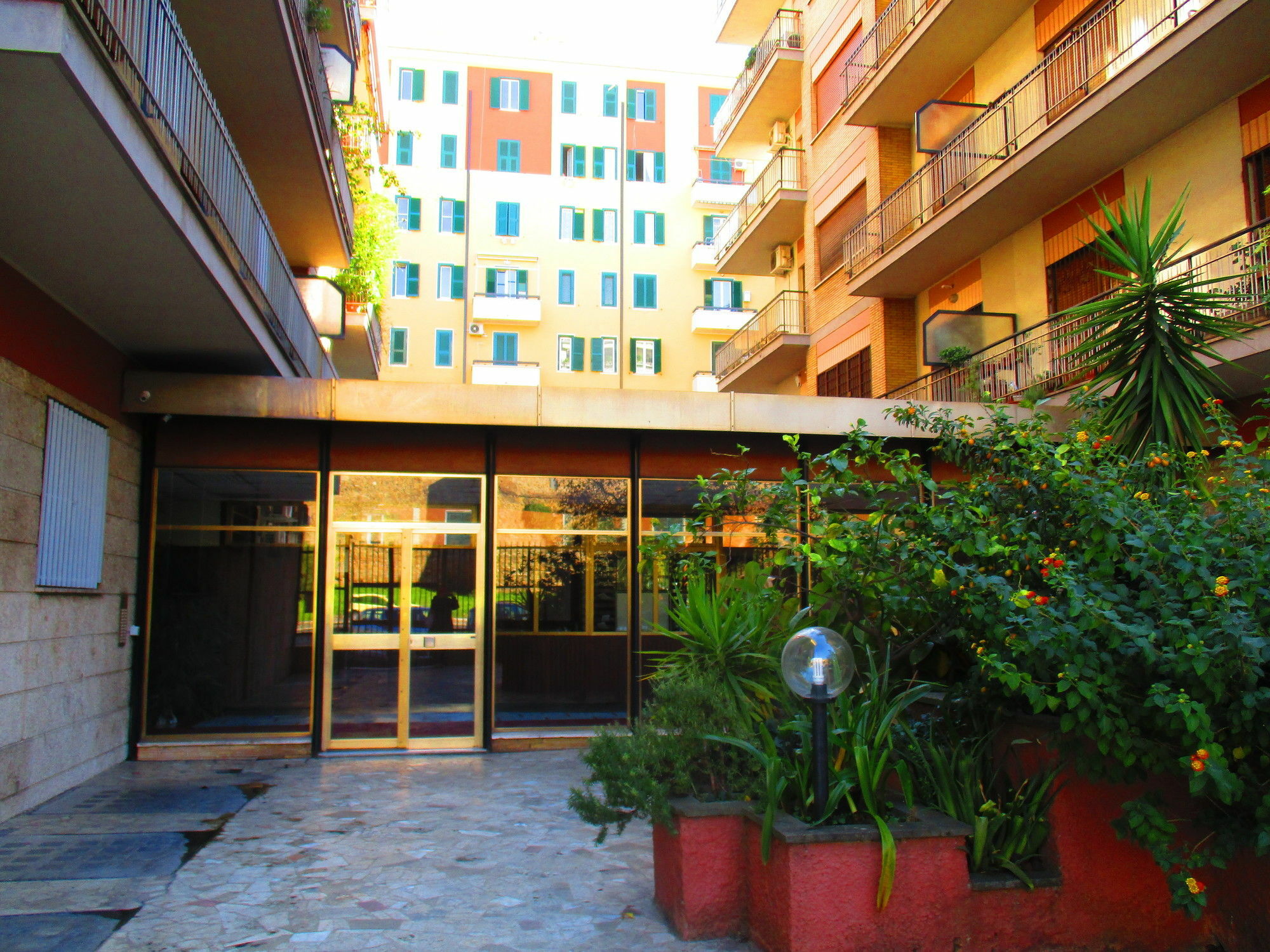 Maxim Rooms Ρώμη Εξωτερικό φωτογραφία