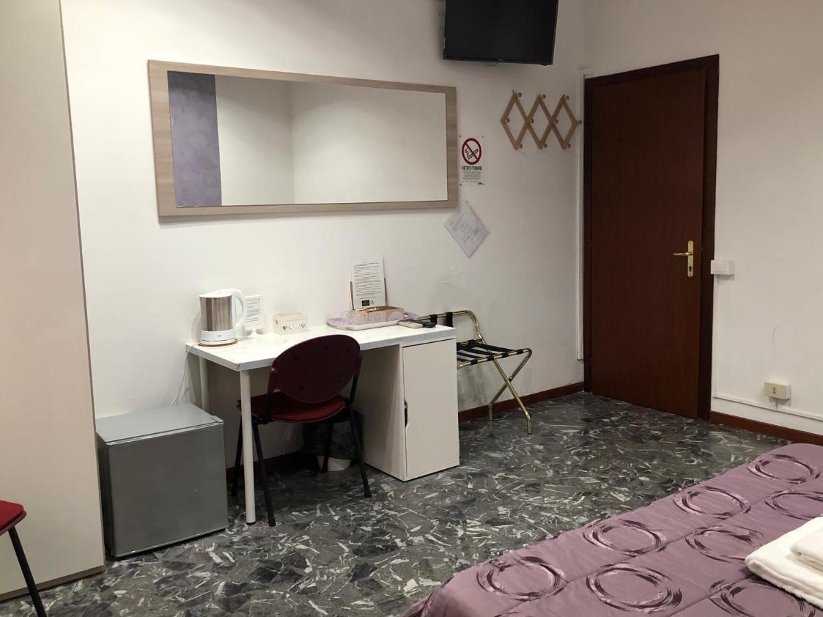 Maxim Rooms Ρώμη Εξωτερικό φωτογραφία